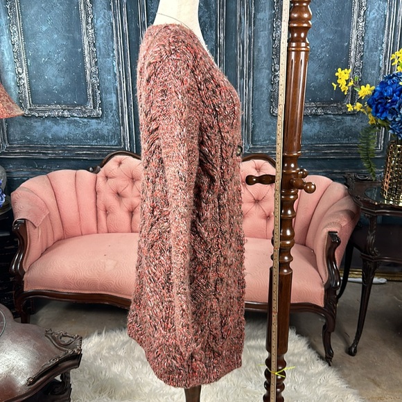 Huge cardigan sweater fuzzy - Picture 6 of 8